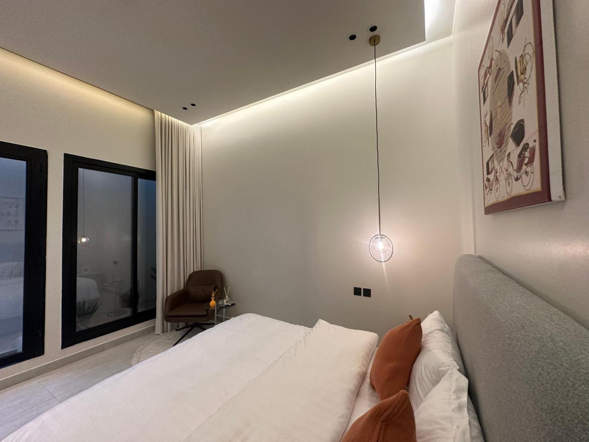 Cosy In Al Malqa With Terrace, Prime Location, Self Check-in